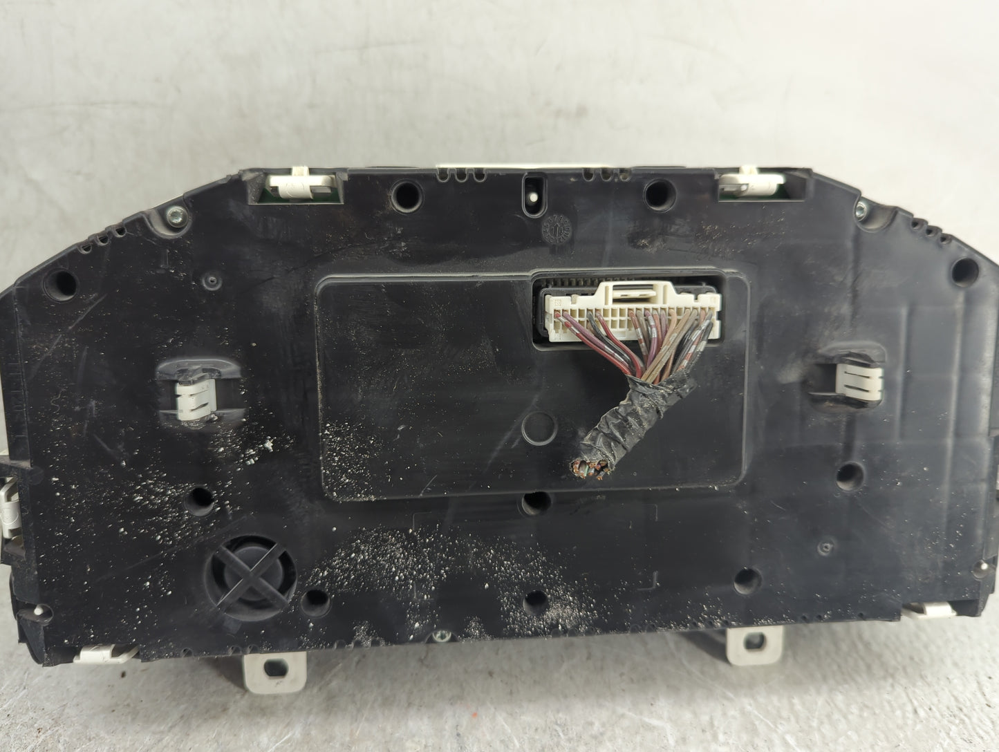 2015 Nissan Versa Instrument Cluster Speedometer Gauges P/N:10894-A Miles: Fits OEM Used Auto Parts - Oemusedautoparts1.com