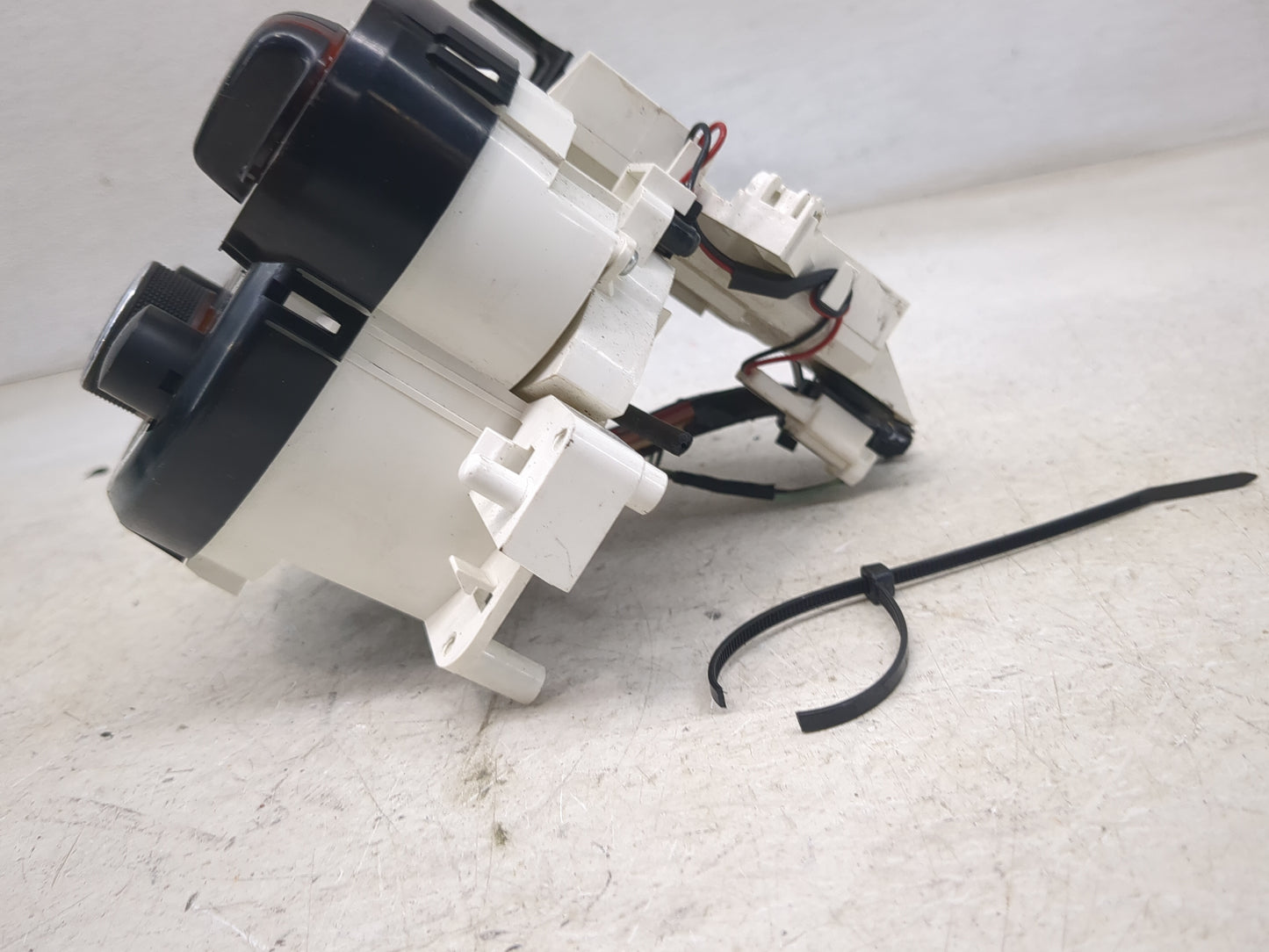 2015-2019 Nissan Versa Climate Control Module Temperature AC/Heater Replacement Fits Fits 2015 2016 2017 2018 2019 OEM Used 