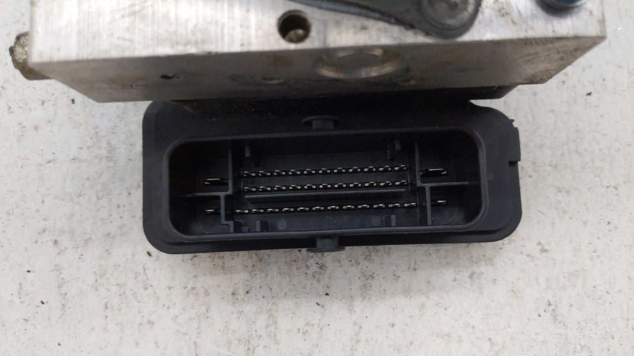2015-2019 Nissan Versa ABS Pump Control Module Replacement P/N:47660 9KS0A 47660 9KL0A Fits Fits 2015 2016 2017 2018 2019 OE