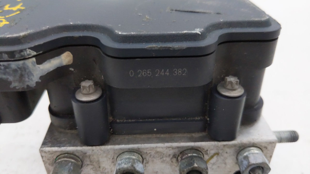 2015-2019 Nissan Versa ABS Pump Control Module Replacement P/N:47660 9KS0A 47660 9KL0A Fits Fits 2015 2016 2017 2018 2019 OE