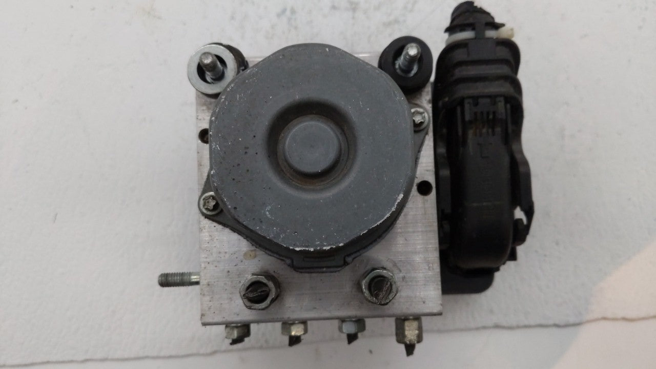 2013 Nissan Versa ABS Pump Control Module Replacement P/N:47660 9KA0A 476609KA0A, 47660 9KAOA, 476609KAOA Fits OEM Used Auto