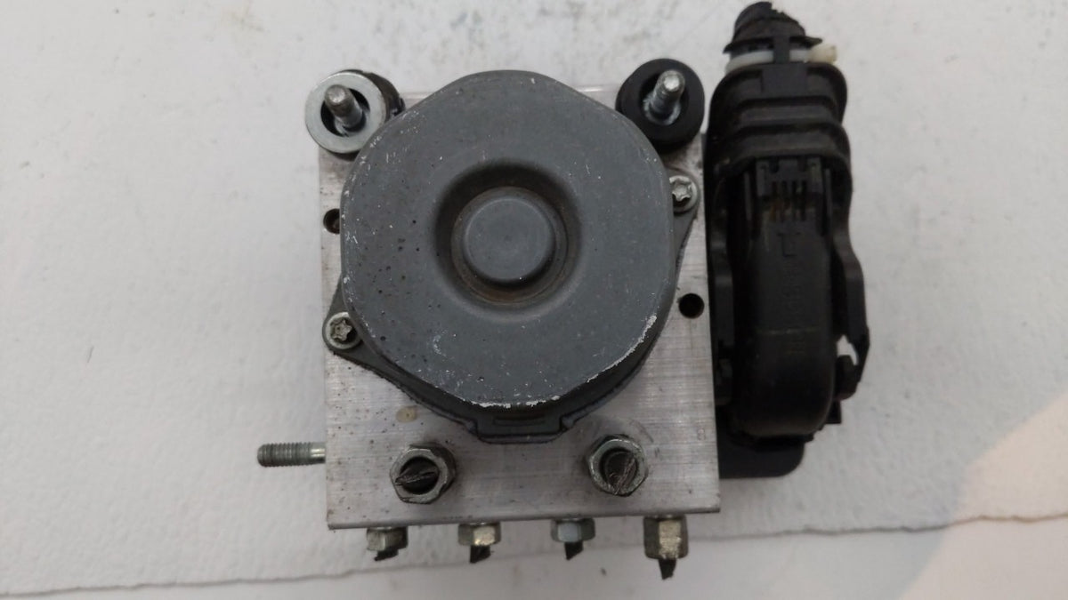 2013 Nissan Versa Anti-Lock Brake ABS Pump Module Actuator OEM P/N:47660 9KA0A 476609KA0A, 47660 9KAOA, 476609KAOA Fits OEM 