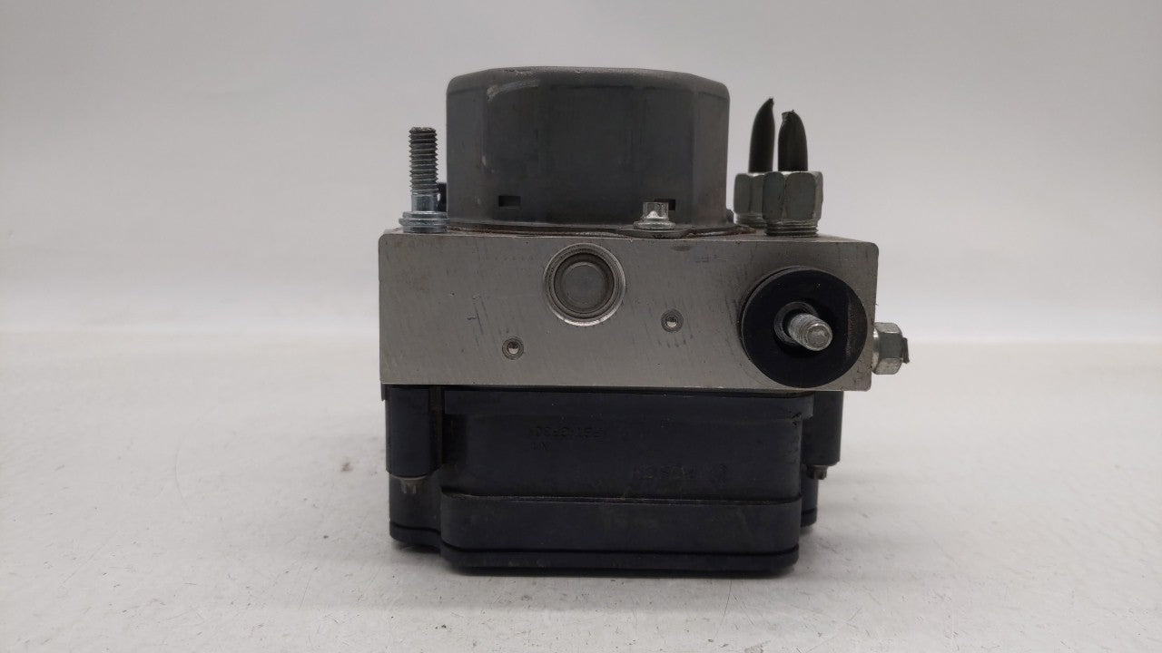 2015-2019 Nissan Versa ABS Pump Control Module Replacement P/N:47660 9KS0A 47660 9KL0A Fits Fits 2015 2016 2017 2018 2019 OE