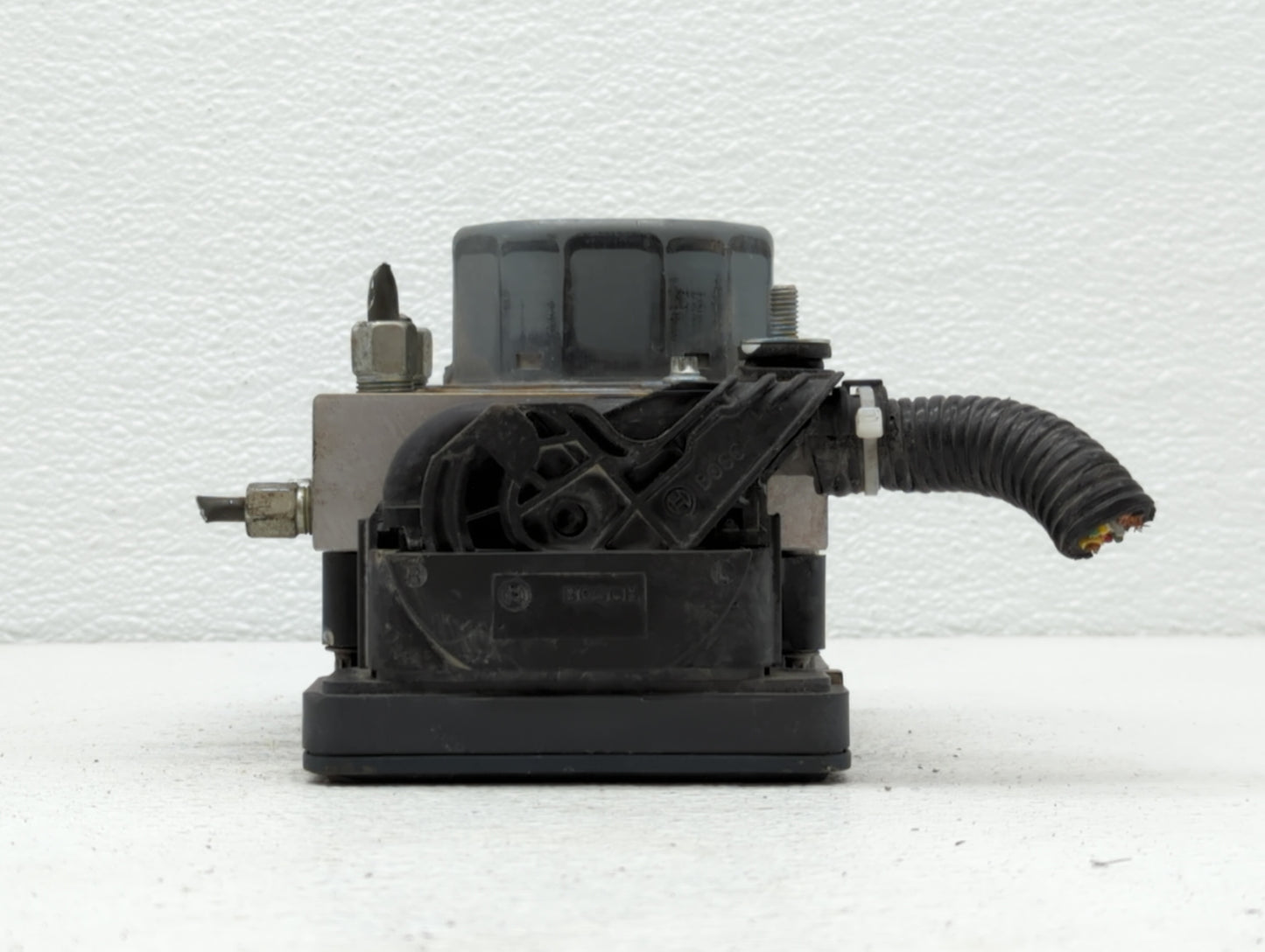 2015-2019 Nissan Versa ABS Pump Control Module Replacement P/N:47660 9KL0A 133800-4540 Fits Fits 2015 2016 2017 2018 2019 OE