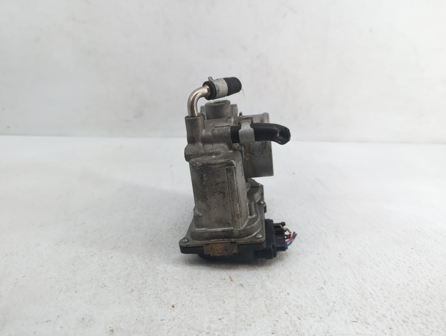 2012-2019 Nissan Versa Throttle Body P/N:3AA50-02 G 3AA50-02 B, 3AA50-02 C Fits Fits 2012 2013 2014 2015 2016 2017 2018 2019