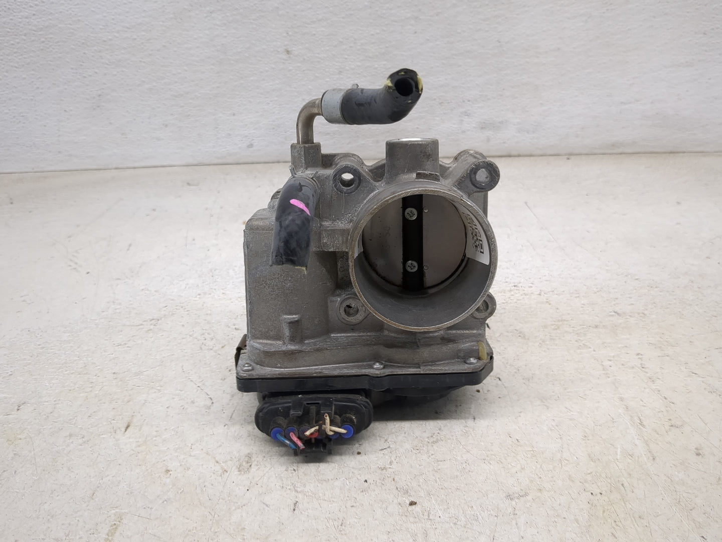 2012-2019 Nissan Versa Throttle Body P/N:3AA50-02 3AA50-02 E Fits Fits 2012 2013 2014 2015 2016 2017 2018 2019 OEM Used Auto