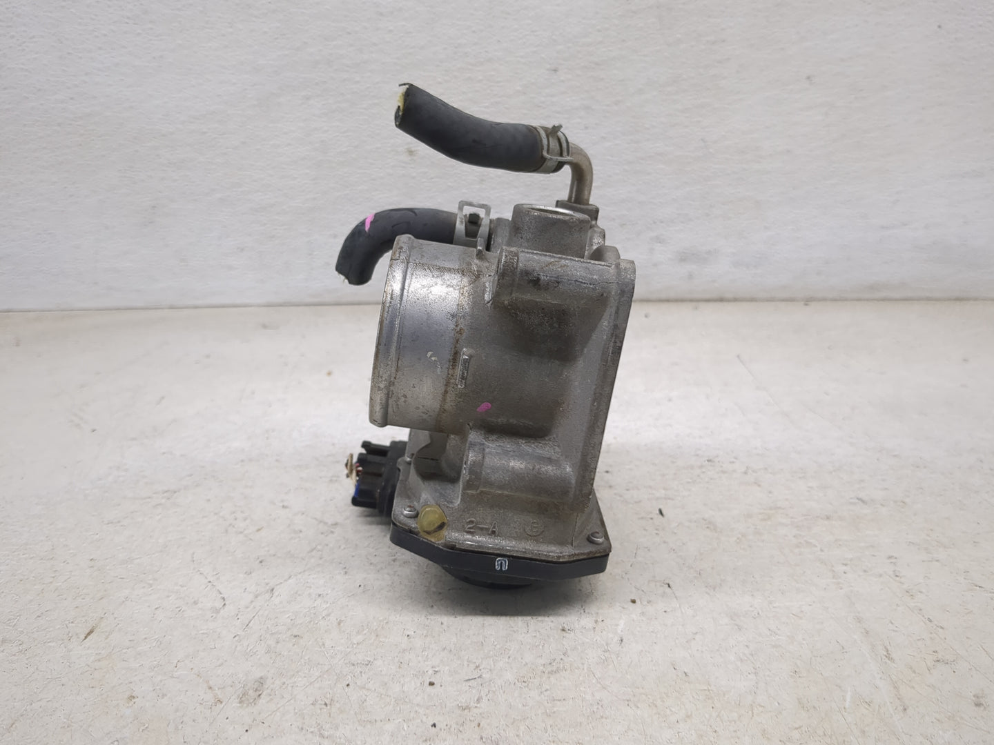 2012-2019 Nissan Versa Throttle Body P/N:3AA50-02 3AA50-02 E Fits Fits 2012 2013 2014 2015 2016 2017 2018 2019 OEM Used Auto