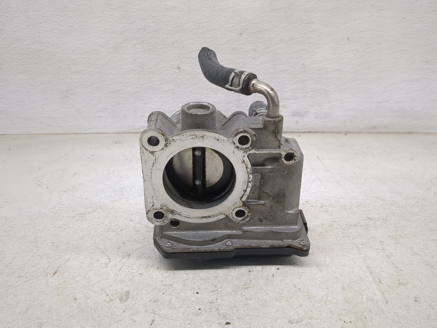 2012-2019 Nissan Versa Throttle Body P/N:3AA50-02 3AA50-02 E Fits Fits 2012 2013 2014 2015 2016 2017 2018 2019 OEM Used Auto