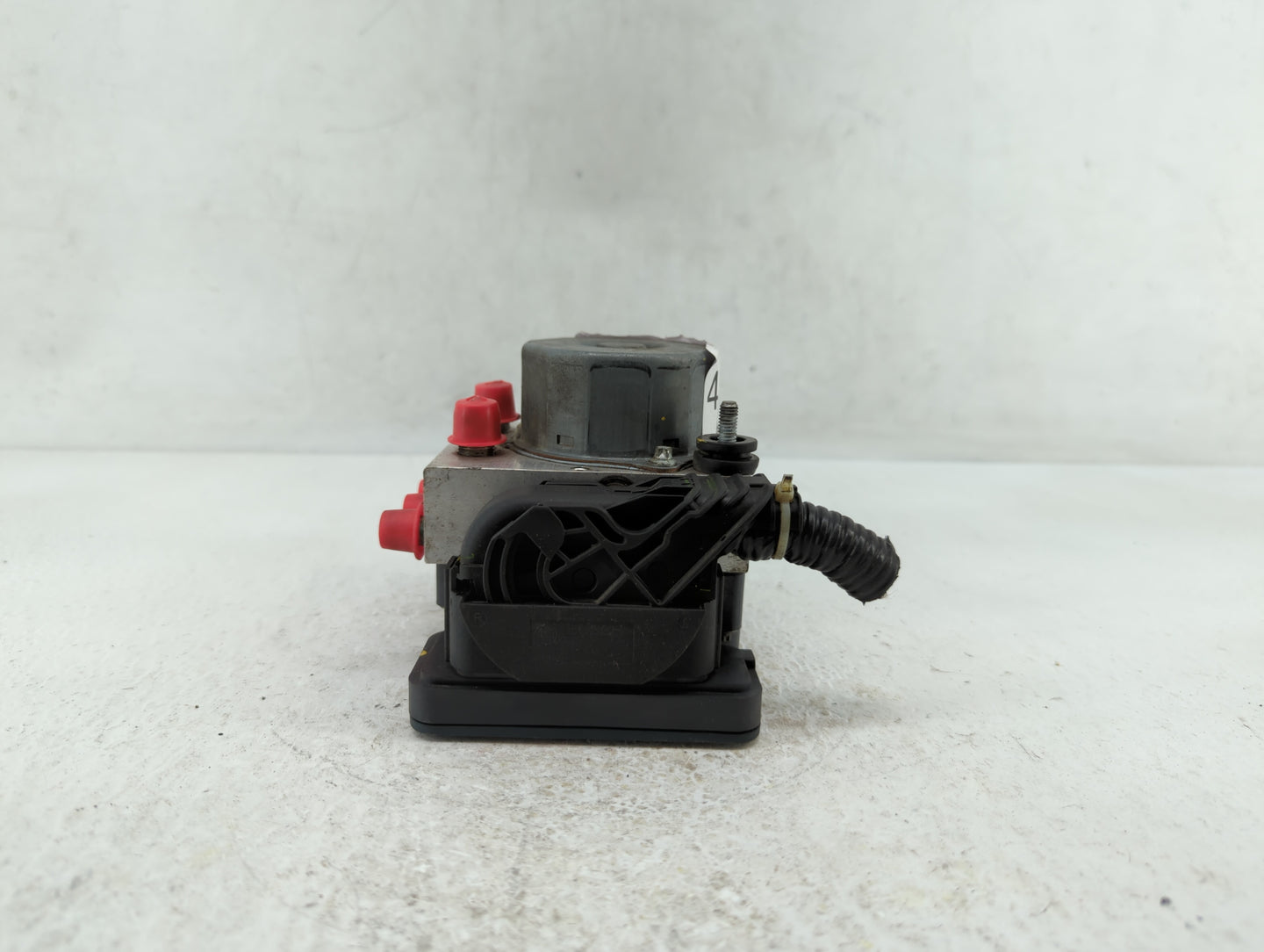 2015-2018 Nissan Versa ABS Pump Control Module Replacement P/N:47660 9KK0A 47660 9KL0A Fits Fits 2015 2016 2017 2018 OEM Use