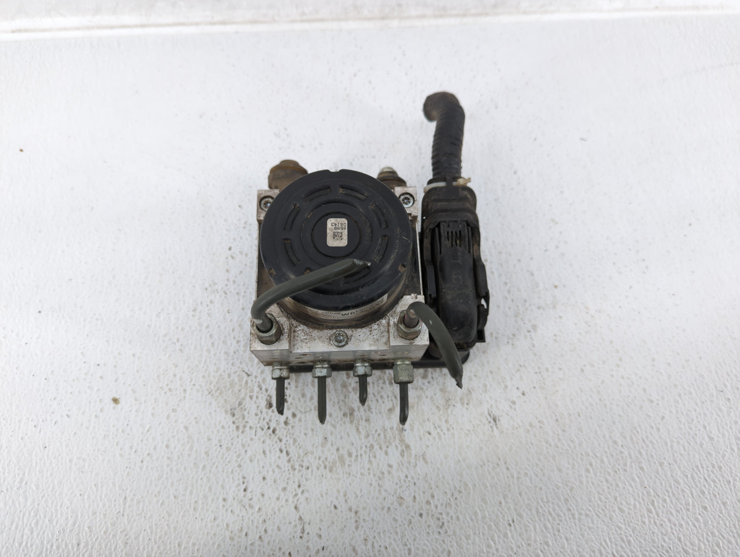 2014-2019 Nissan Versa ABS Pump Control Module Replacement P/N:47660 3WC0B Fits Fits 2014 2015 2016 2017 2018 2019 OEM Used 