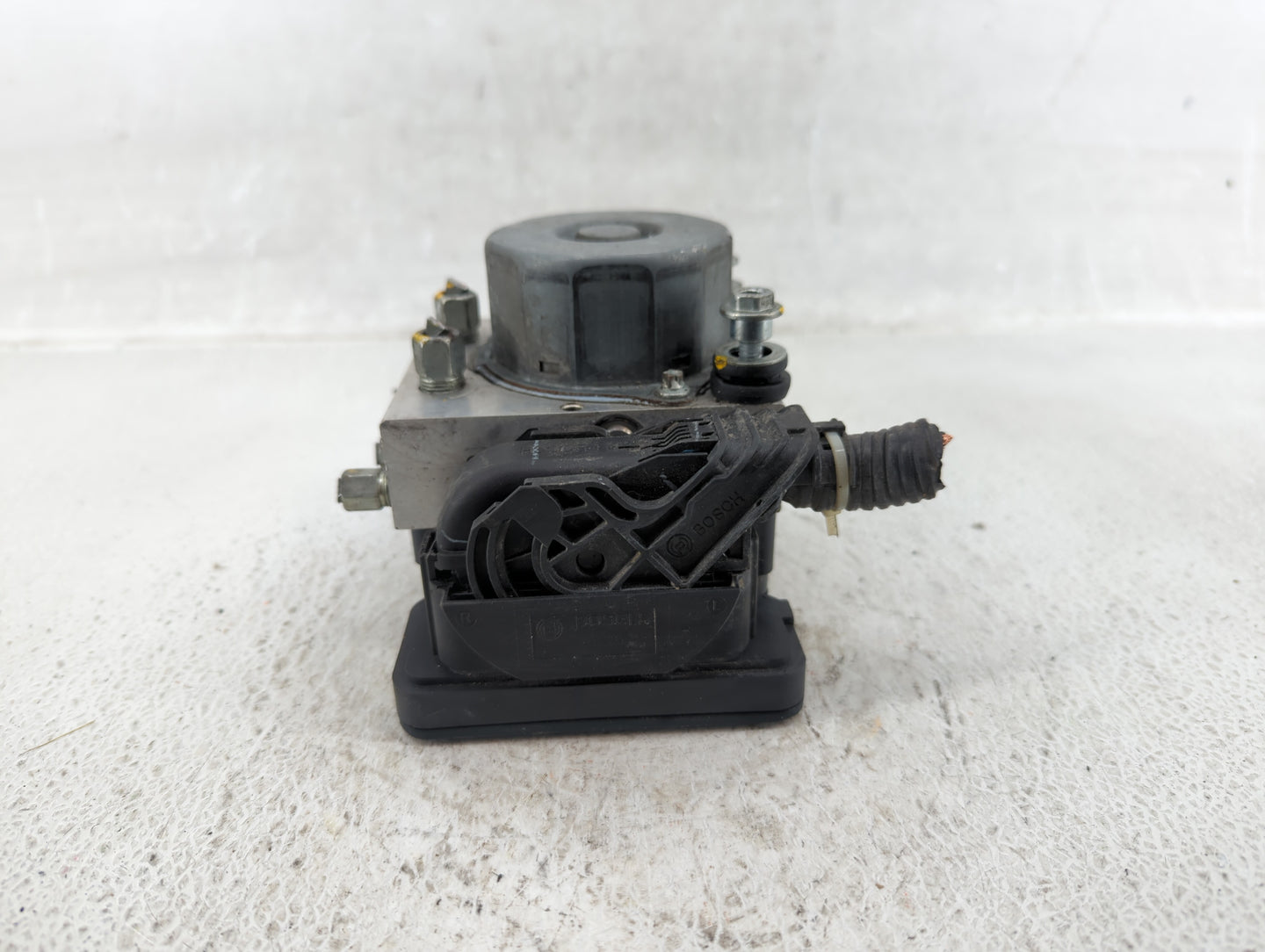 2015-2019 Nissan Versa ABS Pump Control Module Replacement P/N:269 661 47660 9KL0A Fits Fits 2015 2016 2017 2018 2019 OEM Us