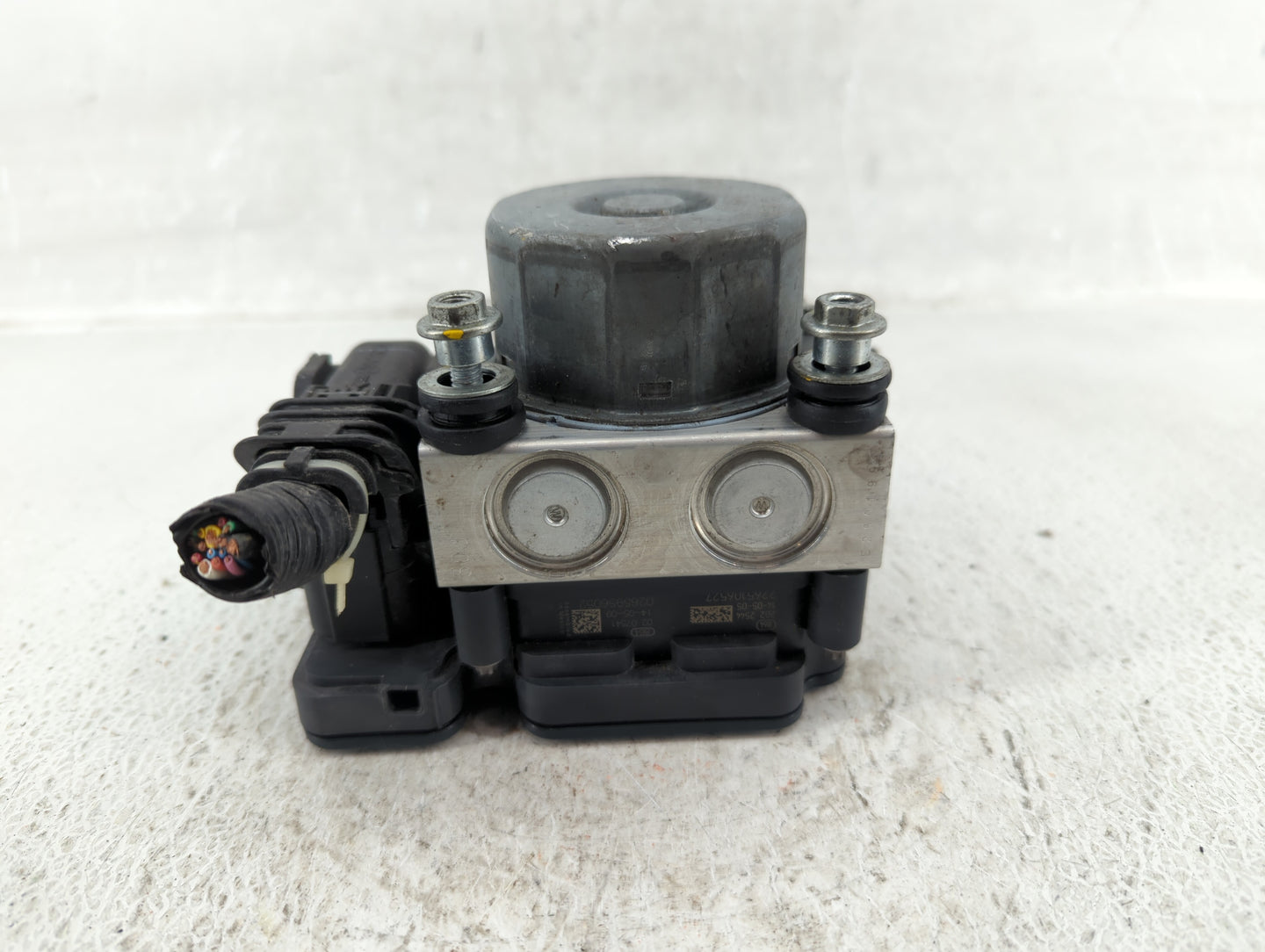 2015-2019 Nissan Versa ABS Pump Control Module Replacement P/N:269 661 47660 9KL0A Fits Fits 2015 2016 2017 2018 2019 OEM Us