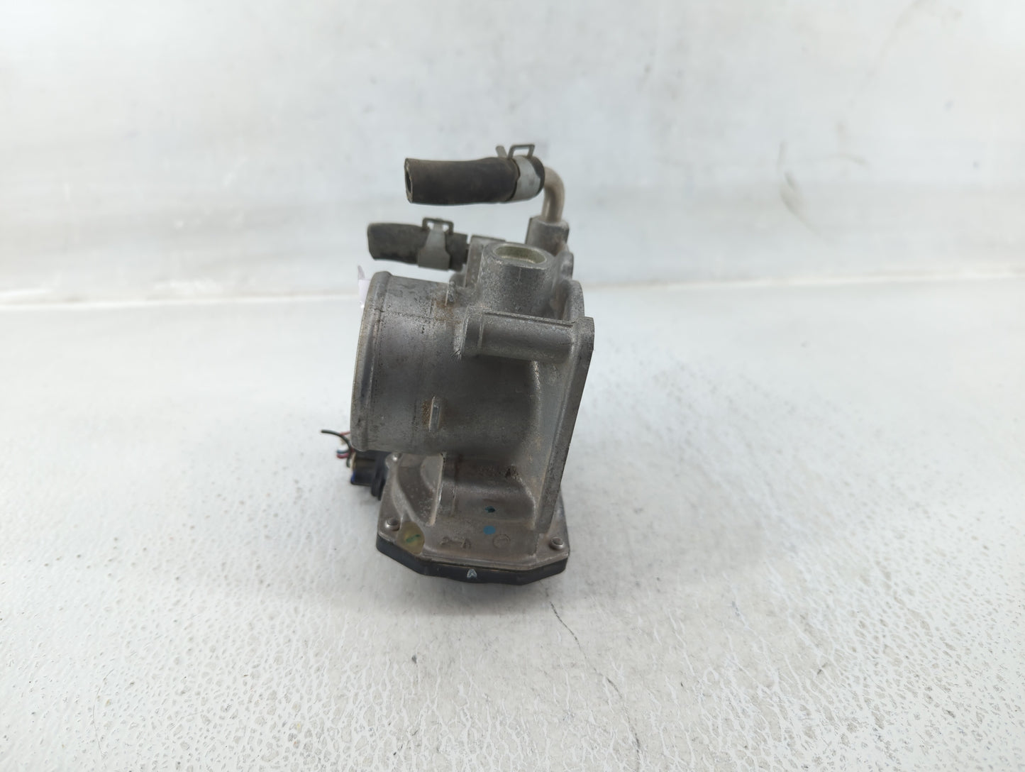 2012-2019 Nissan Versa Throttle Body P/N:3AA50-02E Fits Fits 2012 2013 2014 2015 2016 2017 2018 2019 OEM Used Auto Parts - O