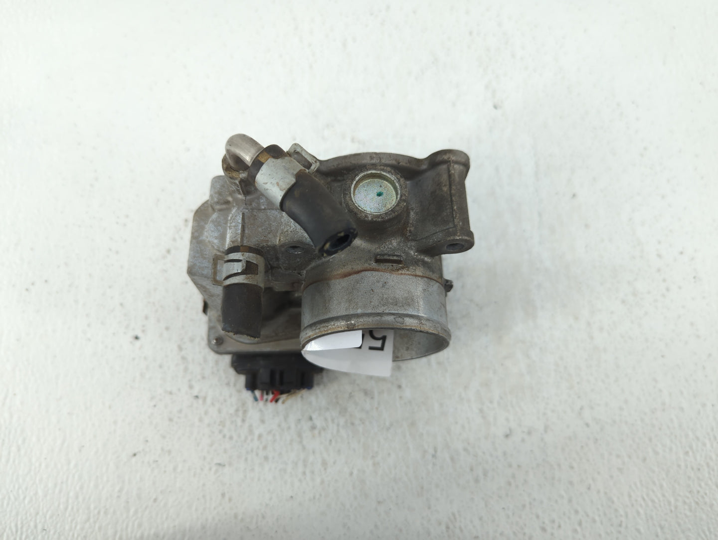 2012-2019 Nissan Versa Throttle Body Fits Fits 2012 2013 2014 2015 2016 2017 2018 2019 OEM Used Auto Parts - Oemusedautopart