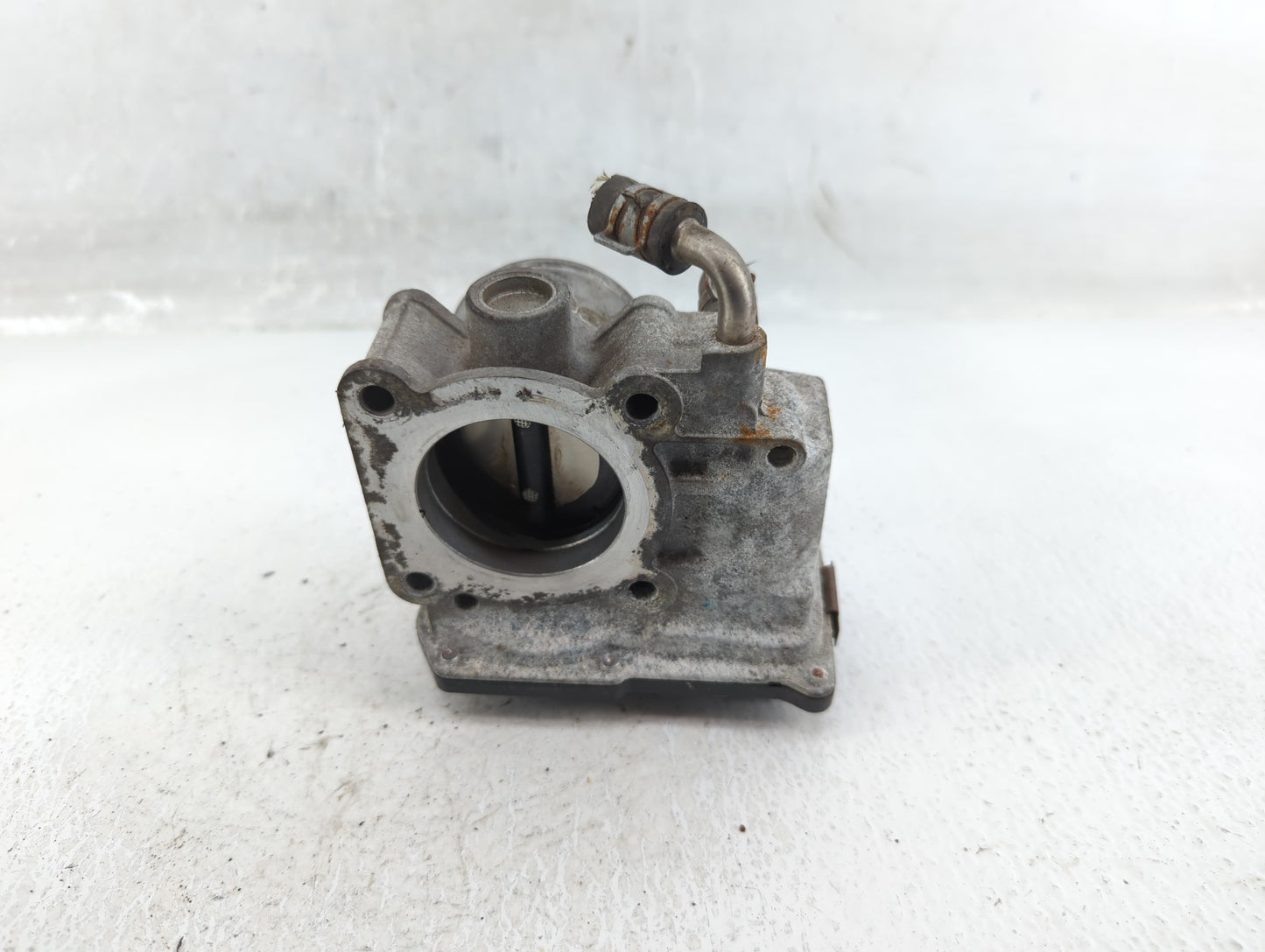 2012-2019 Nissan Versa Throttle Body P/N:3AA50-02 E Fits Fits 2012 2013 2014 2015 2016 2017 2018 2019 OEM Used Auto Parts - 