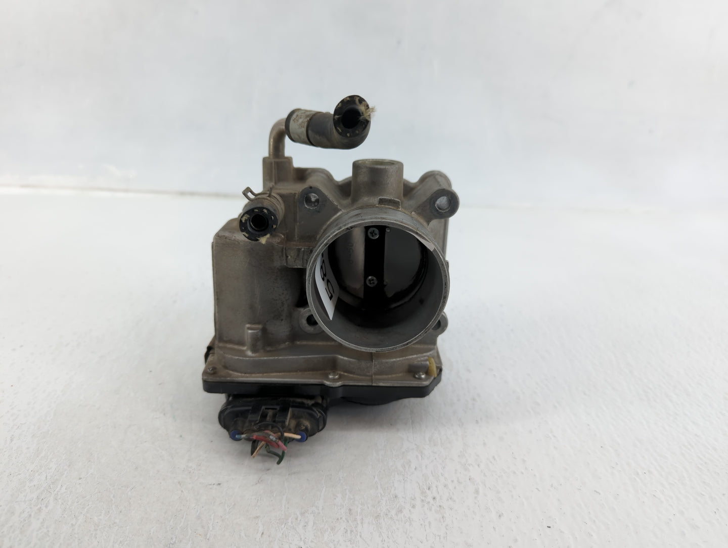 2012-2019 Nissan Versa Throttle Body P/N:3AA50-02 E Fits Fits 2012 2013 2014 2015 2016 2017 2018 2019 OEM Used Auto Parts - 