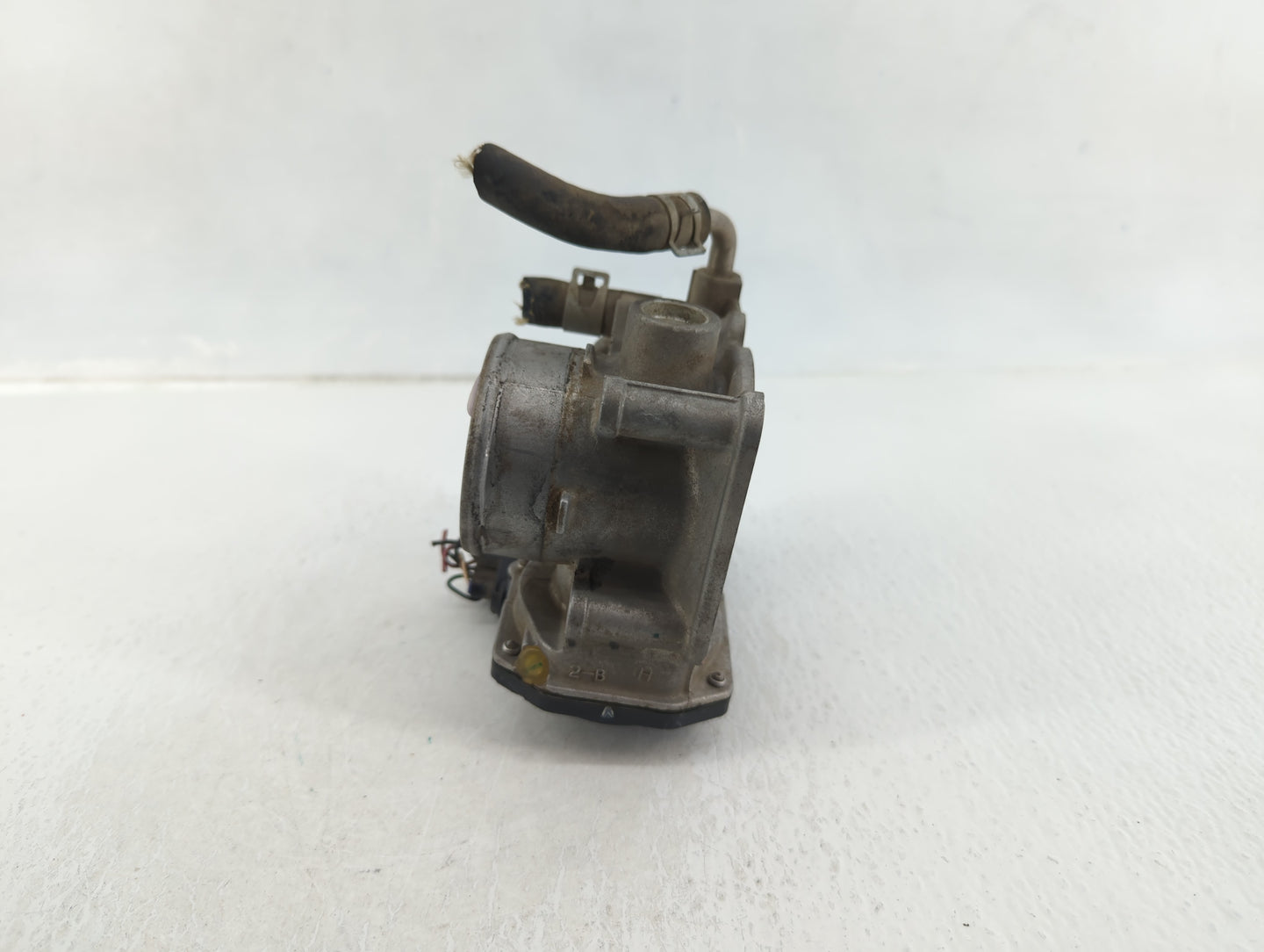 2012-2019 Nissan Versa Throttle Body P/N:3AA50-02 E Fits Fits 2012 2013 2014 2015 2016 2017 2018 2019 OEM Used Auto Parts - 