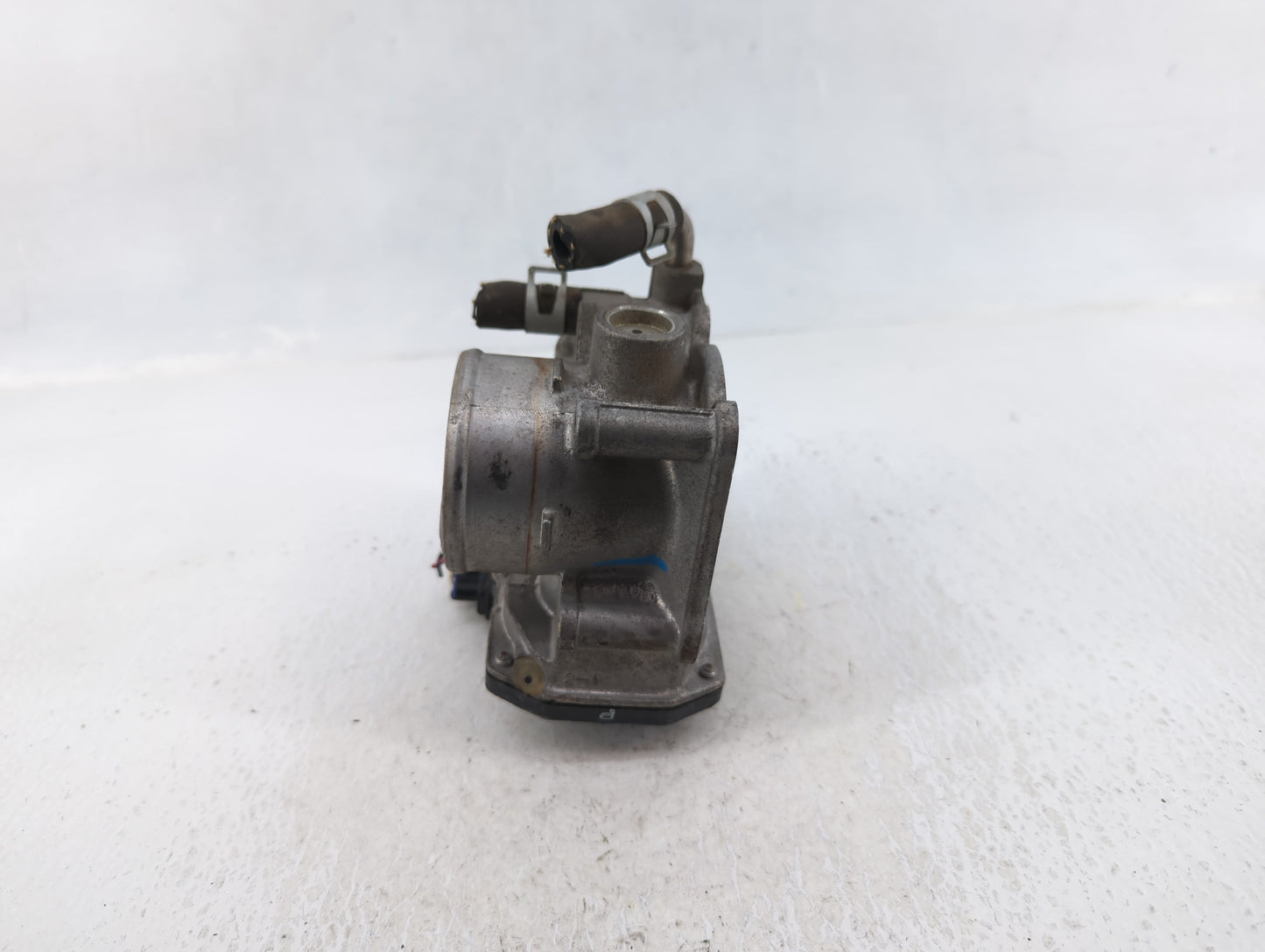 2012-2019 Nissan Versa Throttle Body P/N:3AA50-02 B Fits Fits 2012 2013 2014 2015 2016 2017 2018 2019 OEM Used Auto Parts - 