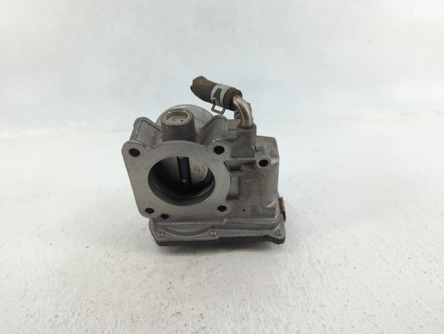 2012-2019 Nissan Versa Throttle Body P/N:3AA50-02 B Fits Fits 2012 2013 2014 2015 2016 2017 2018 2019 OEM Used Auto Parts - 