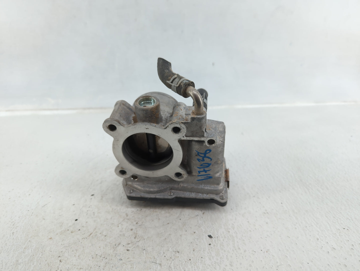 2012-2019 Nissan Versa Throttle Body P/N:3AA50-02 B Fits Fits 2012 2013 2014 2015 2016 2017 2018 2019 OEM Used Auto Parts - 