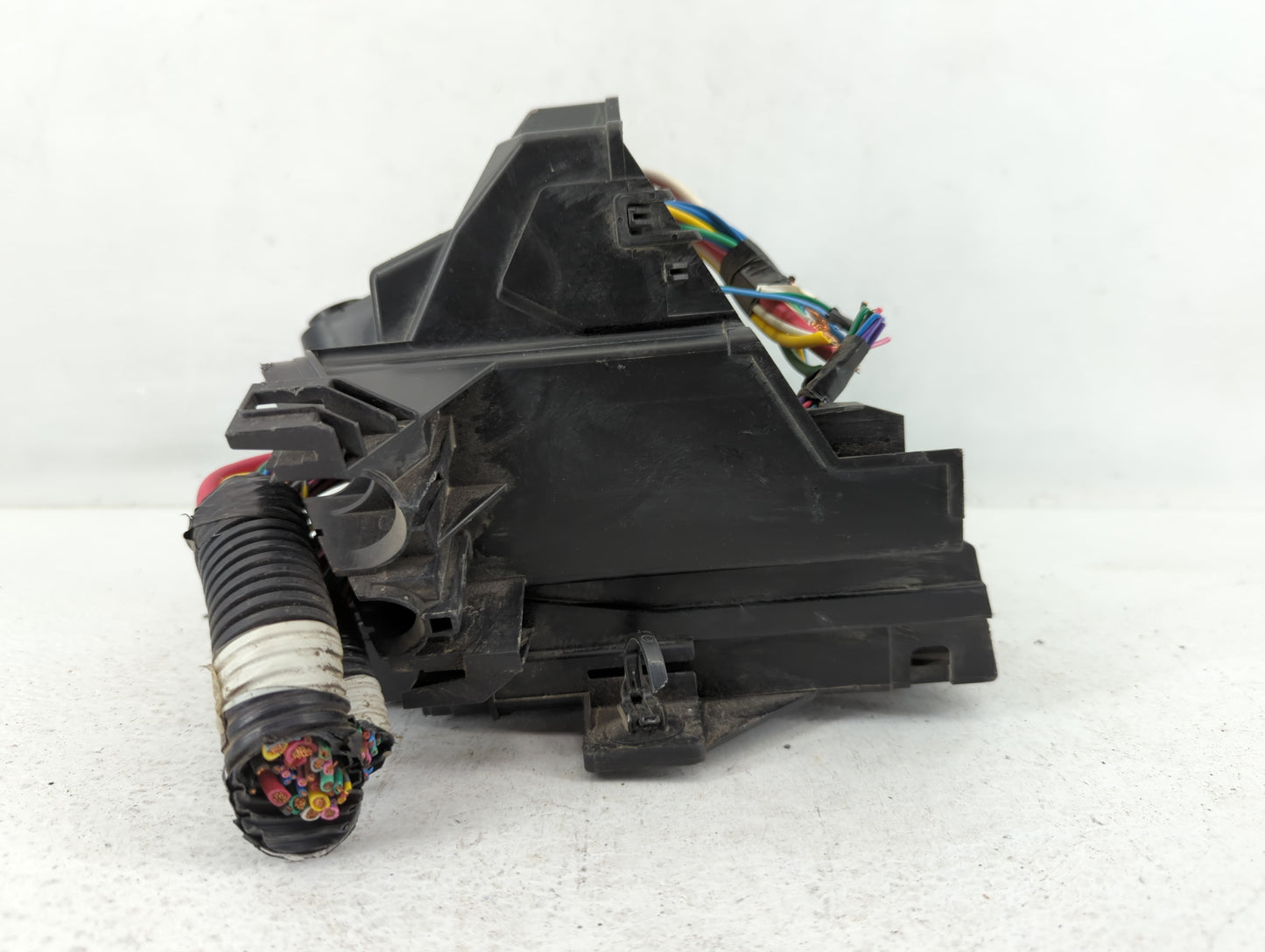 2013-2019 Nissan Versa Fusebox Fuse Box Panel Relay Module Fits Fits 2013 2014 2015 2016 2017 2018 2019 OEM Used Auto Parts 