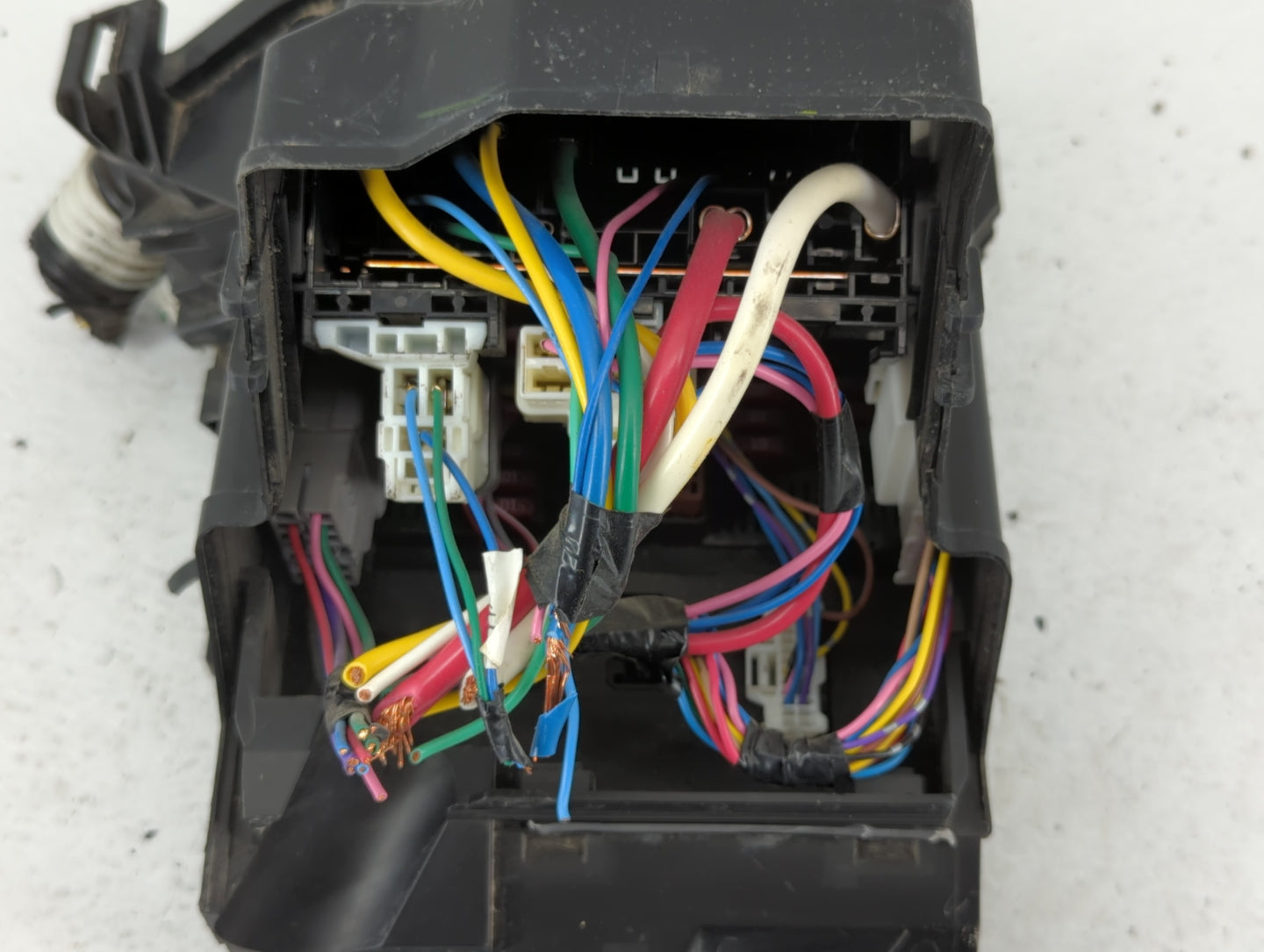 2013-2019 Nissan Versa Fusebox Fuse Box Panel Relay Module Fits Fits 2013 2014 2015 2016 2017 2018 2019 OEM Used Auto Parts 