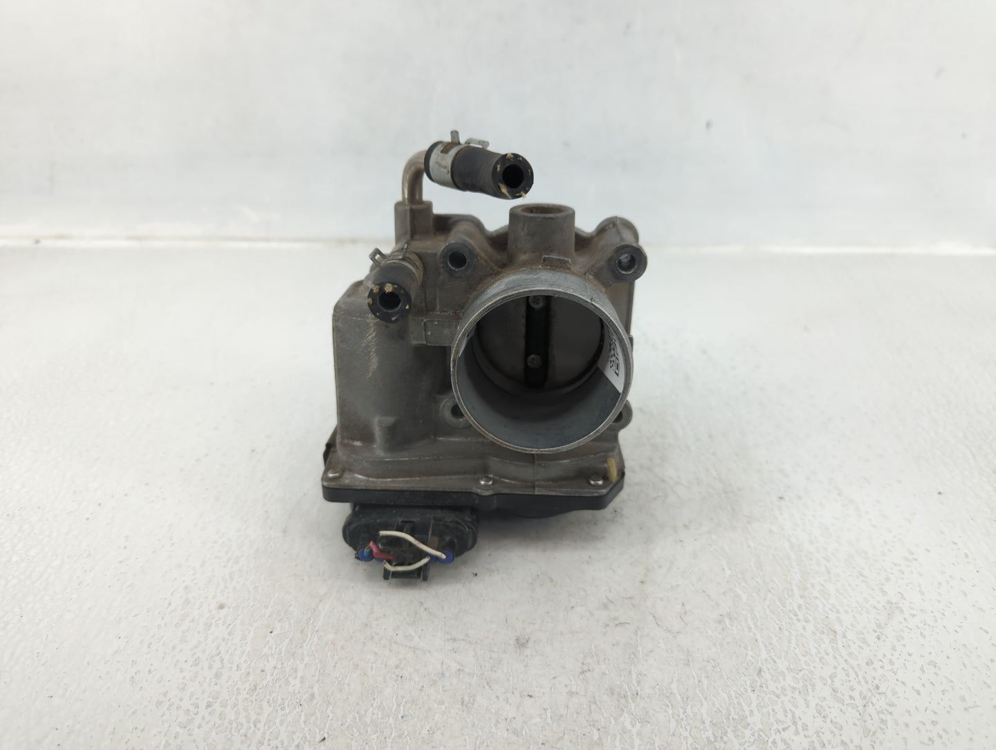 2012-2019 Nissan Versa Throttle Body P/N:3AA50-02 E Fits Fits 2012 2013 2014 2015 2016 2017 2018 2019 OEM Used Auto Parts - 