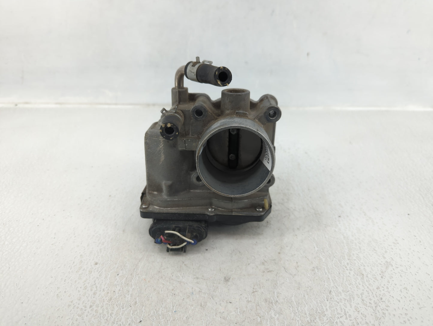 2012-2019 Nissan Versa Throttle Body P/N:3AA50-02 E Fits Fits 2012 2013 2014 2015 2016 2017 2018 2019 OEM Used Auto Parts - 