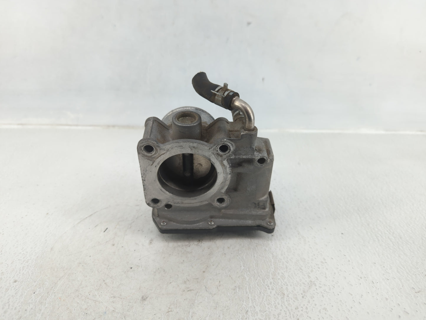 2012-2019 Nissan Versa Throttle Body P/N:3AA50-02 E Fits Fits 2012 2013 2014 2015 2016 2017 2018 2019 OEM Used Auto Parts - 