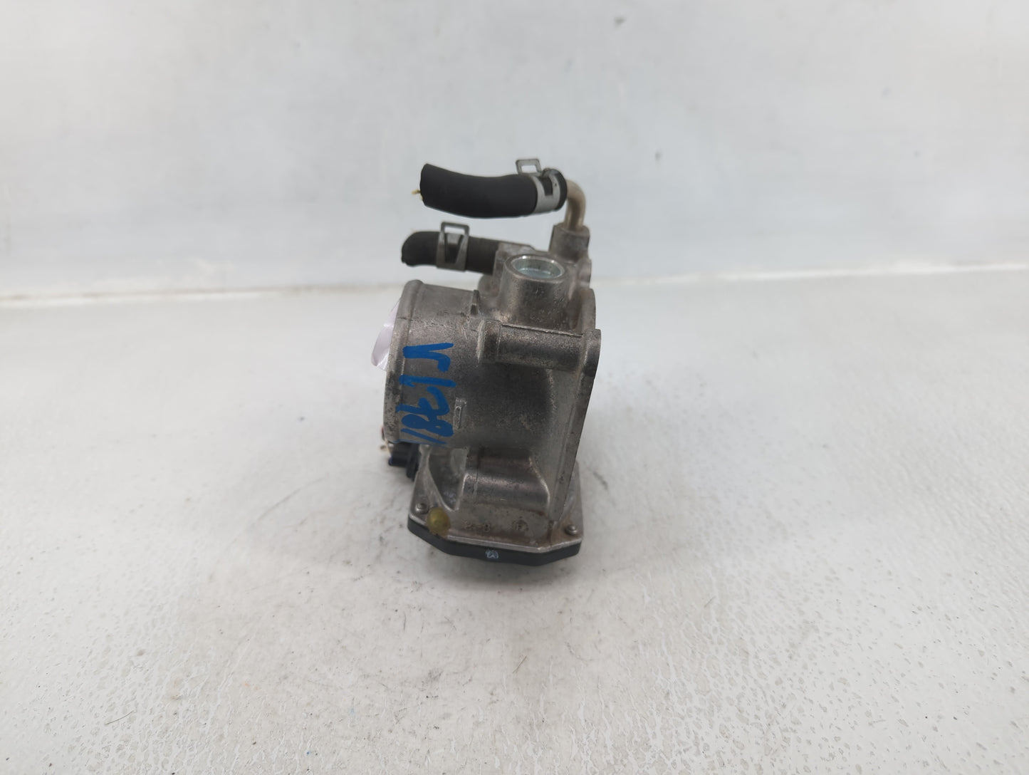 2012-2019 Nissan Versa Throttle Body P/N:3AA50-02 E Fits Fits 2012 2013 2014 2015 2016 2017 2018 2019 OEM Used Auto Parts - 