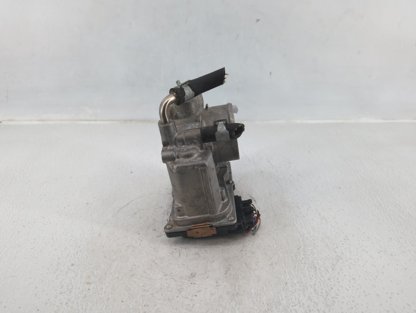 2012-2019 Nissan Versa Throttle Body P/N:3AA50-02 E Fits Fits 2012 2013 2014 2015 2016 2017 2018 2019 OEM Used Auto Parts - 