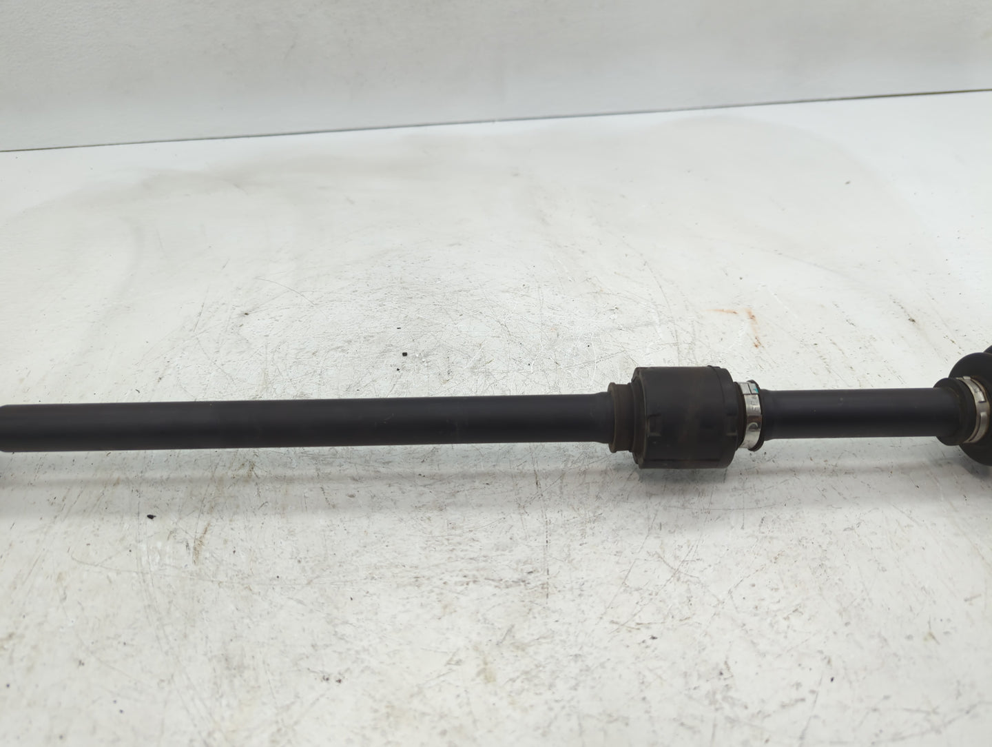 2013-2017 Nissan Versa Axle Shaft Front Passenger Cv C/v - Oemusedautoparts1.com