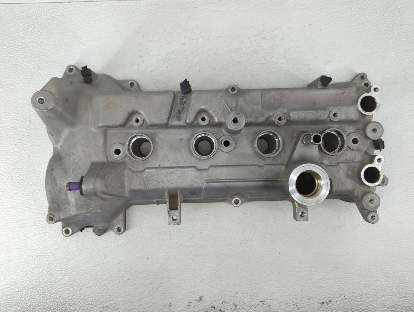 2015 Nissan Engine Cylinder Head Valve Cover Versa - Oemusedautoparts1.com