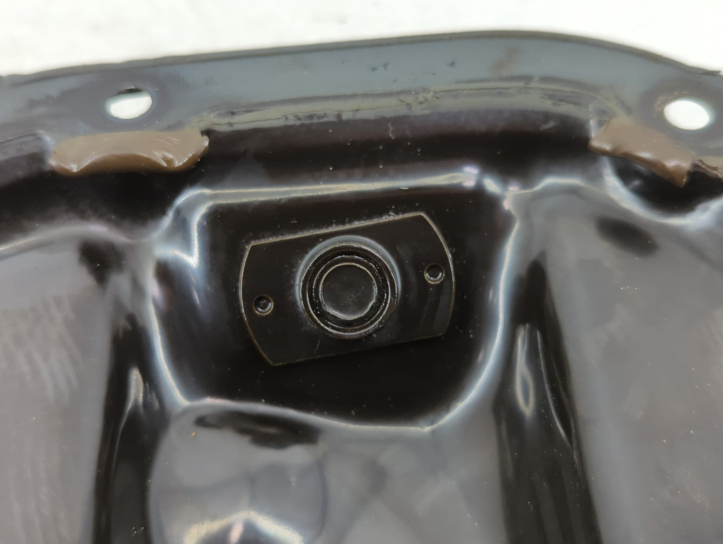 2015 Nissan Versa Engine Oil Pan Fits OEM Used Auto Parts - Oemusedautoparts1.com