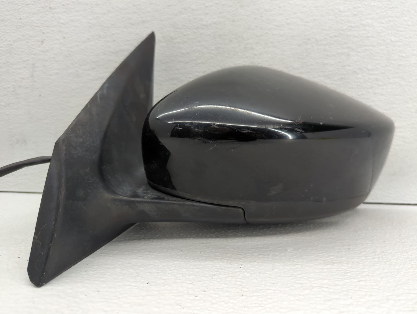 2015-2019 Nissan Versa Driver Side View Mirror - Left Door Mirror OEM Used - Oemusedautoparts1.com