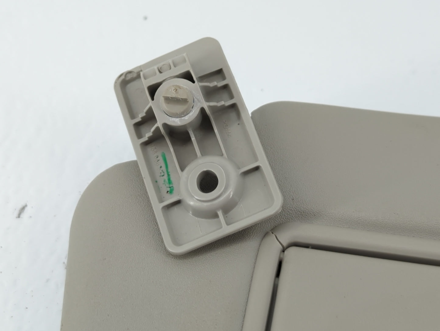 2013-2015 Nissan Versa Sun Visor Shade Replacement Passenger Right Mirror Fits Fits 2013 2014 2015 OEM Used Auto Parts - Oem
