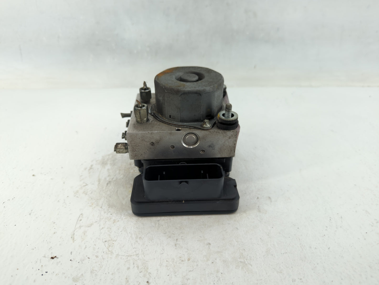 2015-2019 Nissan Versa ABS Pump Control Module Replacement P/N:269 661 47660 9KL0A Fits Fits 2015 2016 2017 2018 2019 OEM Us