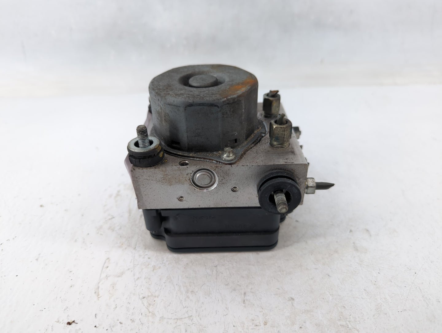 2015-2019 Nissan Versa ABS Pump Control Module Replacement P/N:269 661 47660 9KL0A Fits Fits 2015 2016 2017 2018 2019 OEM Us