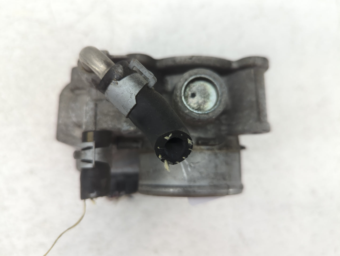 2012-2019 Nissan Versa Throttle Body P/N:3AA50-02 Fits Fits 2012 2013 2014 2015 2016 2017 2018 2019 OEM Used Auto Parts - Oe
