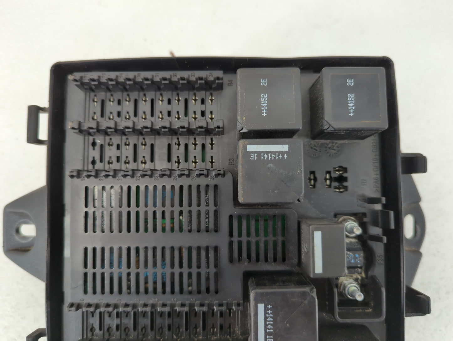 2013-2019 Nissan Versa Fusebox Fuse Box Panel Relay Module P/N:DW93-14A073-AB Fits Fits 2013 2014 2015 2016 2017 2018 2019 O