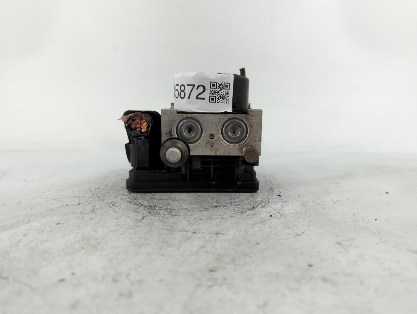 2014-2019 Nissan Versa ABS Pump Control Module Replacement P/N:47660 3WC0B Fits Fits 2014 2015 2016 2017 2018 2019 OEM Used 