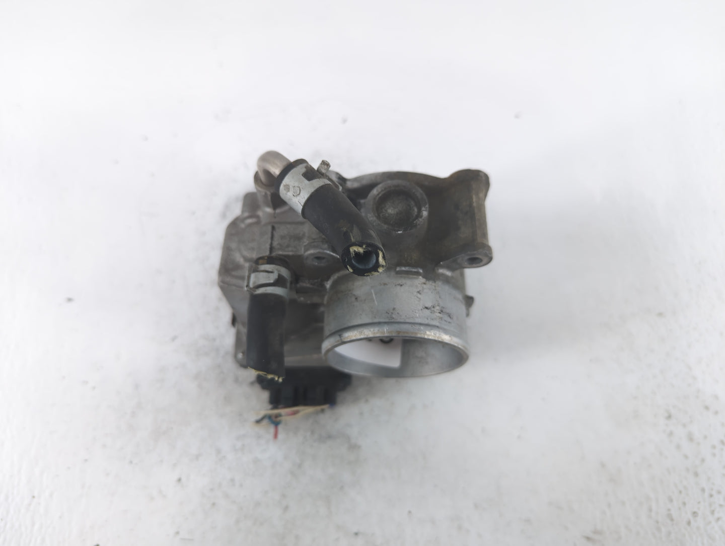 2012-2019 Nissan Versa Throttle Body P/N:3AA50-02 E Fits Fits 2012 2013 2014 2015 2016 2017 2018 2019 OEM Used Auto Parts - 