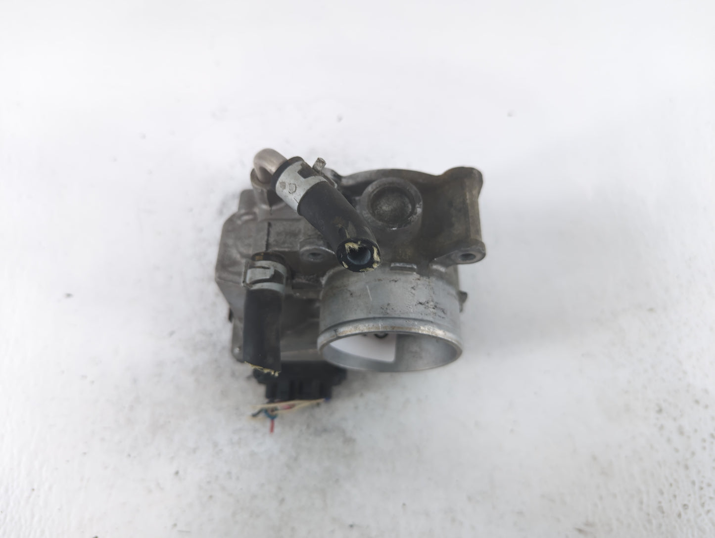 2012-2019 Nissan Versa Throttle Body P/N:3AA50-02 E Fits Fits 2012 2013 2014 2015 2016 2017 2018 2019 OEM Used Auto Parts - 