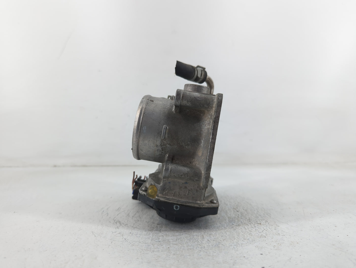2012-2019 Nissan Versa Throttle Body P/N:3AA50-02 E Fits Fits 2012 2013 2014 2015 2016 2017 2018 2019 OEM Used Auto Parts - 