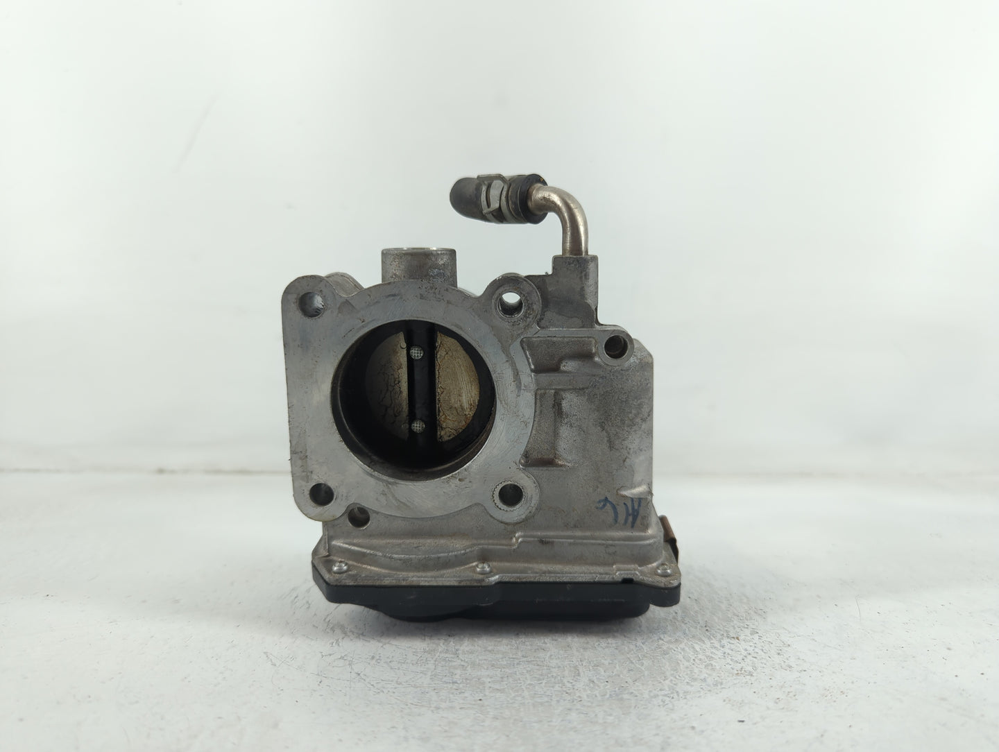 2012-2019 Nissan Versa Throttle Body P/N:3AA50-02 E Fits Fits 2012 2013 2014 2015 2016 2017 2018 2019 OEM Used Auto Parts - 