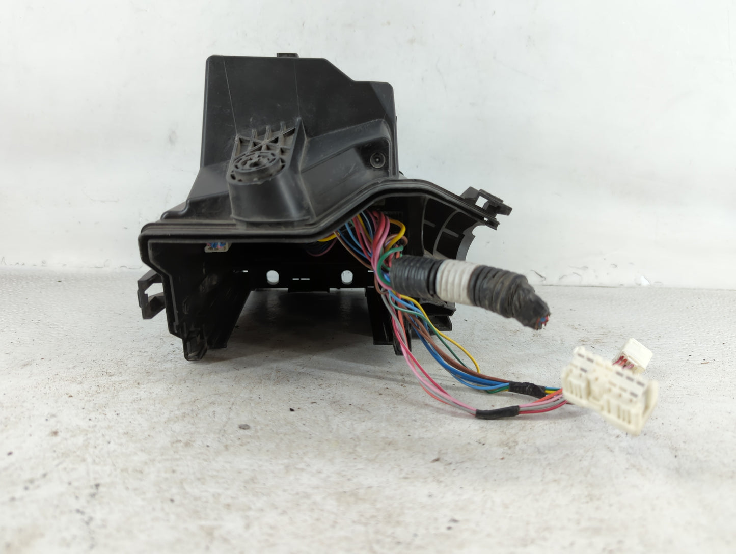 2013-2019 Nissan Versa Fusebox Fuse Box Panel Relay Module Fits Fits 2013 2014 2015 2016 2017 2018 2019 OEM Used Auto Parts 