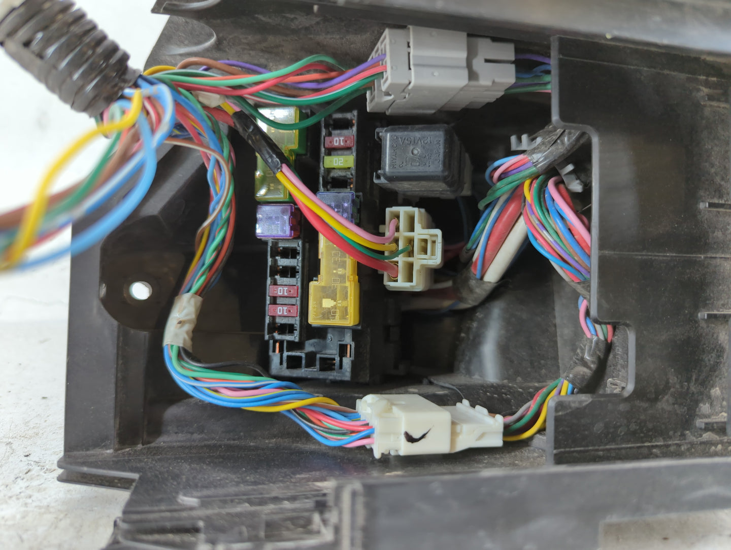 2013-2019 Nissan Versa Fusebox Fuse Box Panel Relay Module Fits Fits 2013 2014 2015 2016 2017 2018 2019 OEM Used Auto Parts 