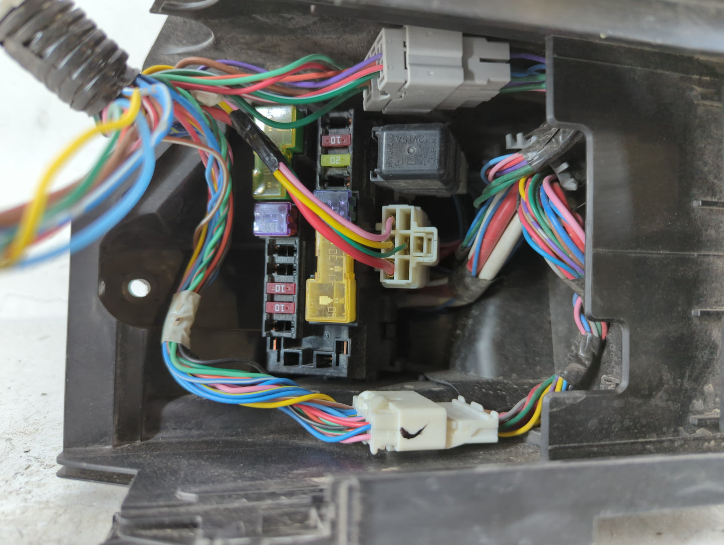 2013-2019 Nissan Versa Fusebox Fuse Box Panel Relay Module Fits Fits 2013 2014 2015 2016 2017 2018 2019 OEM Used Auto Parts 