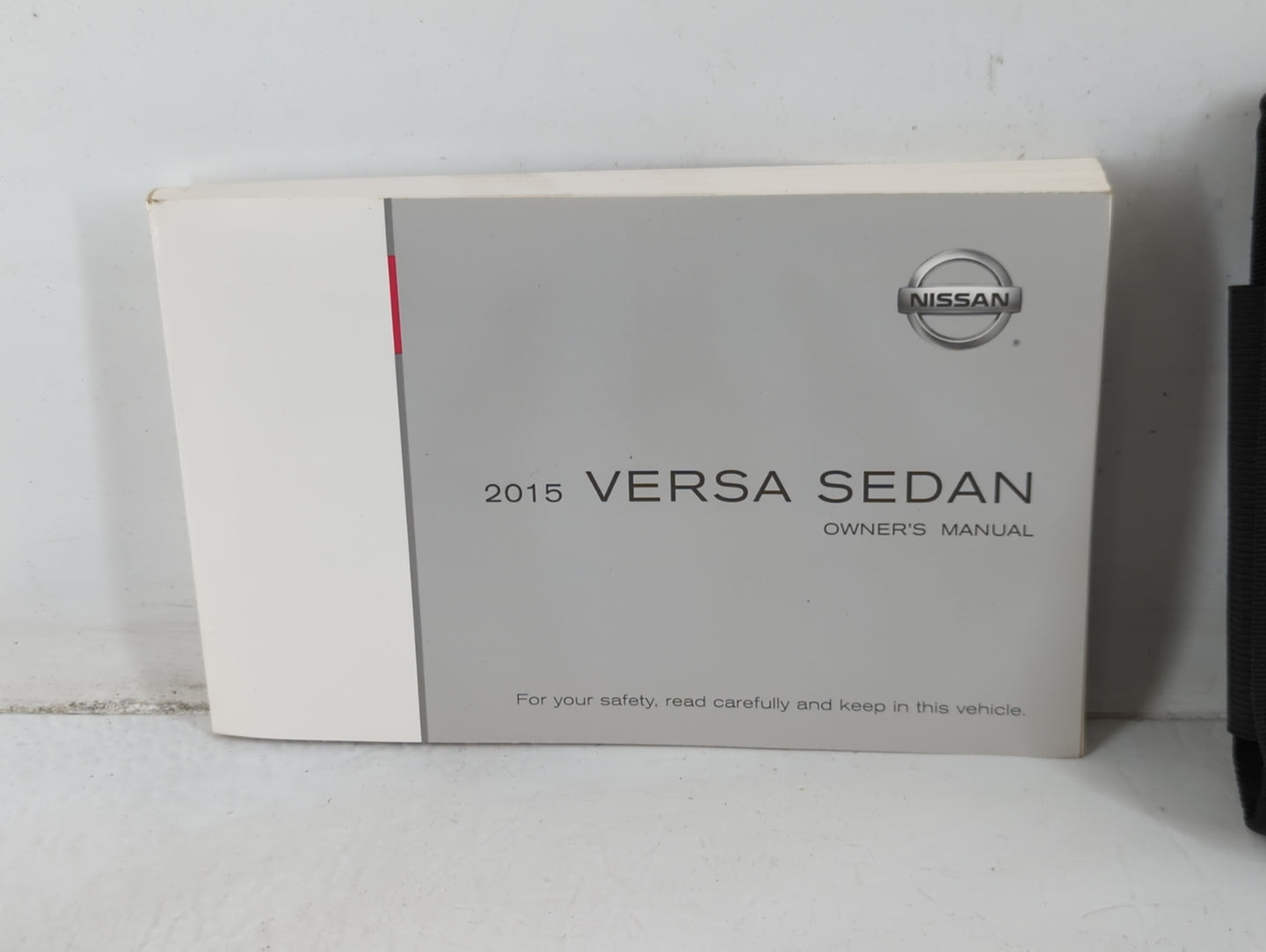 2015 Nissan Versa Owners Manual Book Guide P/N:OM15EM ON17U0 OEM Used Auto Parts - Oemusedautoparts1.com