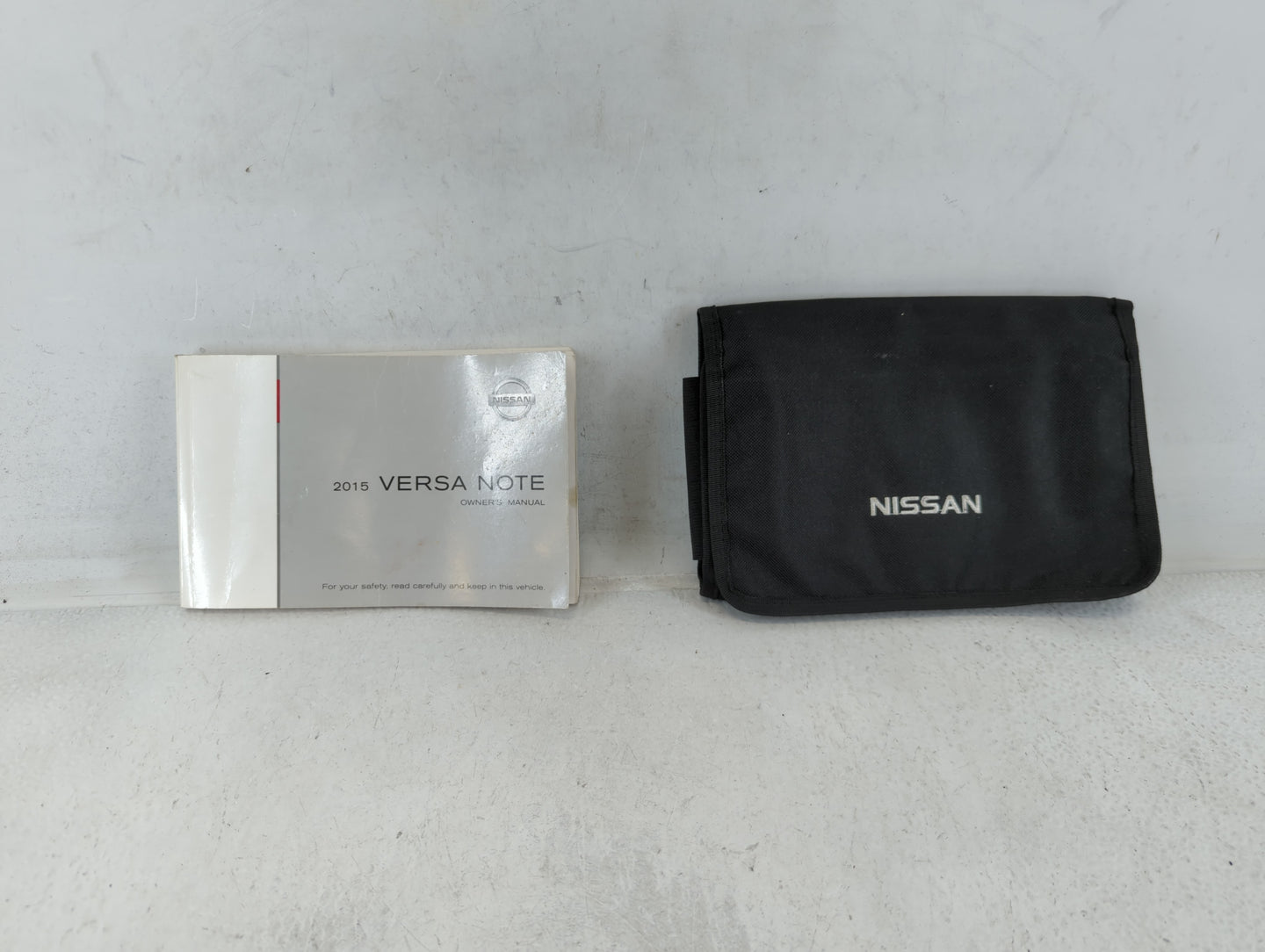 2015 Nissan Versa Owners Manual Book Guide P/N:OM15EM 0E12U1 OEM Used Auto Parts - Oemusedautoparts1.com